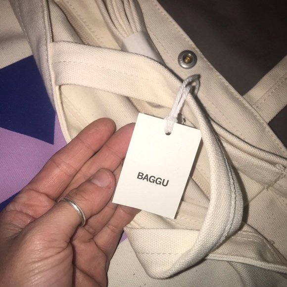 BAGGU x West Elm with Diego Oliverio duck bag - Picture 7 of 8